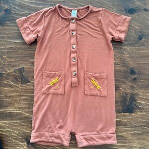 EUC Rust Short Sleeve Bamboo Romper with Yellow Dragonfly Embroidery 2T
